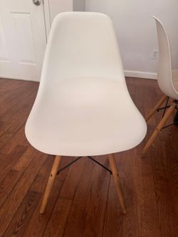 4 Chairs