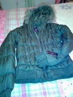 Girls new jacket lrge
