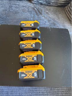 #DEWALT #TOOLS #Baterias