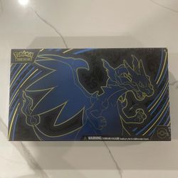 Mega Charizard X ex Ultra-Premium Collection