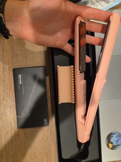 AINA 2-in-1 NIB Hair Straightener & Brush
