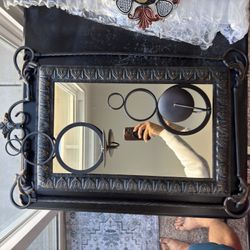 Metal Frame Mirror + 2x Metal Stand Mirror Candle Holders