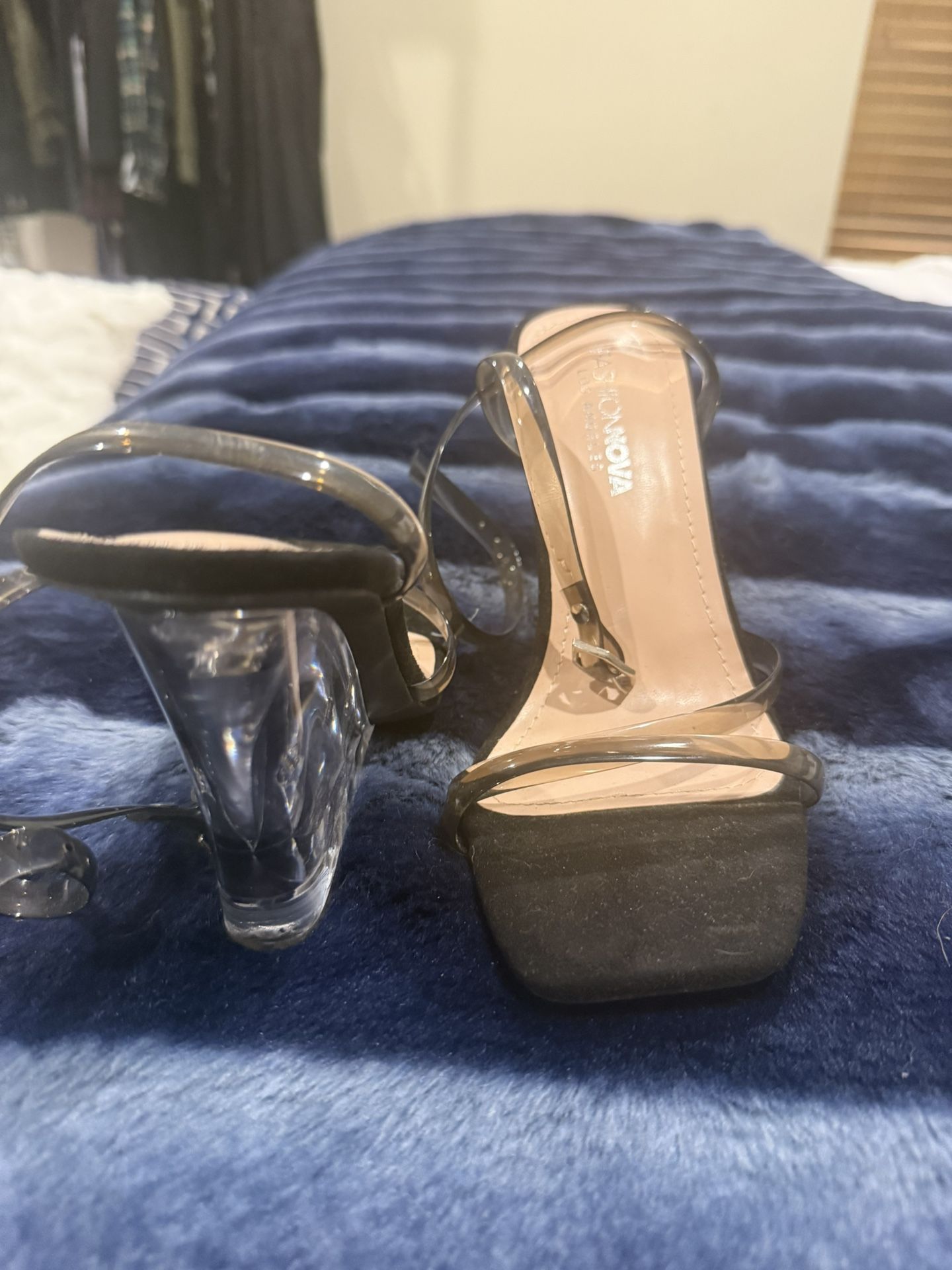 Size 7.5 Wedge Fashion Nova