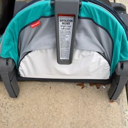 Fisher-Price Portable Bassinet And On The Go, Baby Dome
