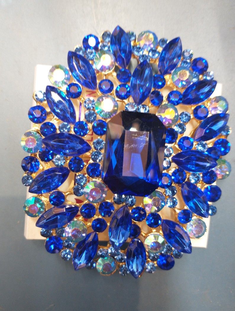 Costume Diamond Broach / Pin