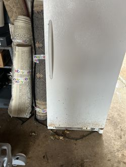 Used Frigidaire freezer engine is workers but doesn’t freeze