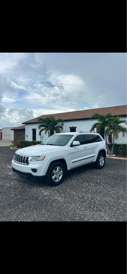Jeep Cherokee 2013 CLEAN TITLE EVERYTHING WORKS