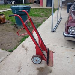 Heavy Duty Dolly $100  Very Nice Dolly 