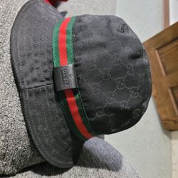 Gucci Hat 100 % Authentic 