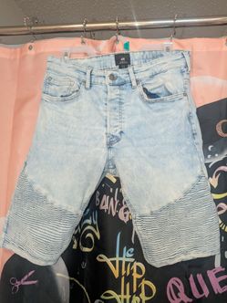 H&M skinny fit men's jean shorts