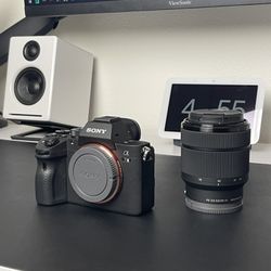 Sony A7III Mirrorless Camera + 28-70mm Kit Lens