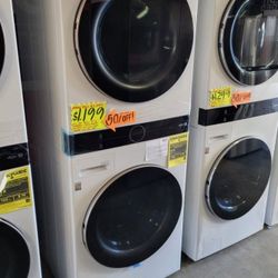 LG ThinQ WashTower Single Unit Front Load Washer 4.5 Cubic Feet Dryer 7.4 Cubic Feet