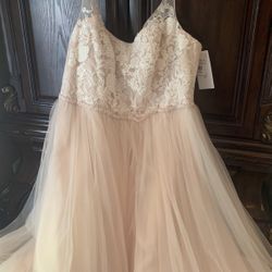 Rose Gold Wedding Dress With Veil