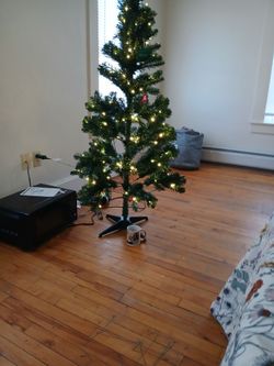 Pretlit christmas tree