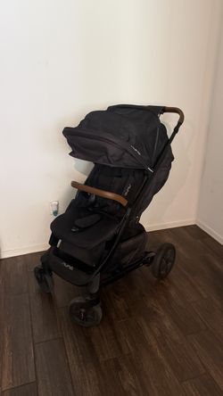 Nuna Pipa RX and Urbn Travel System w/ Car Seat, Base and Stroller