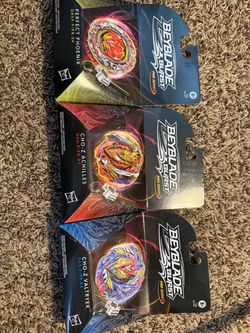 Beyblade burst pro series: Cho-z valtryek, Cho-z Achilles, Perfect Phoenix