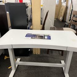 Smart desk