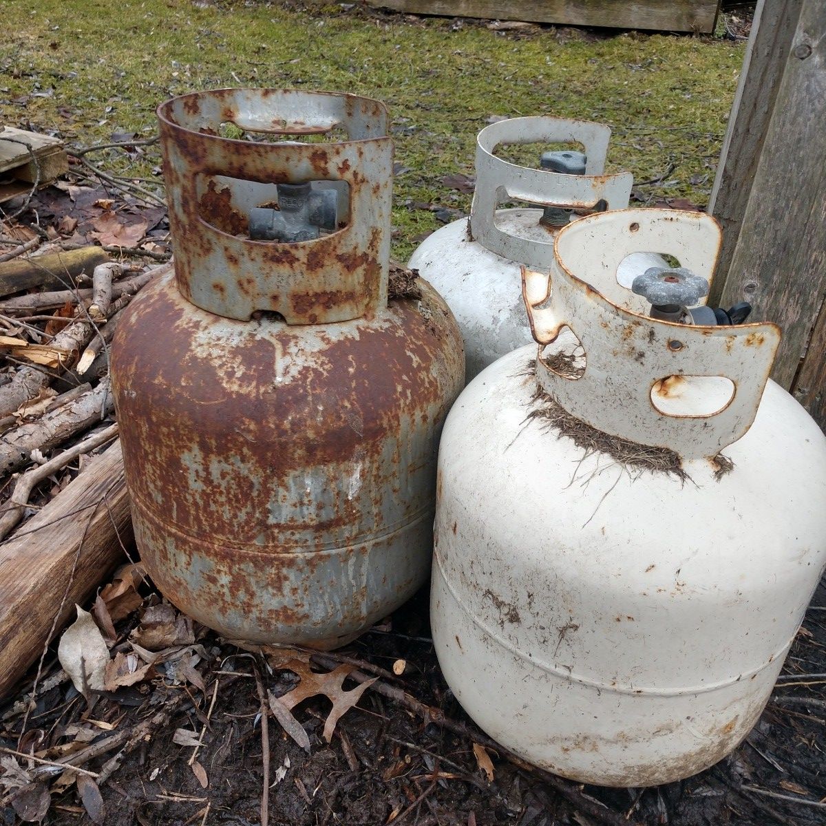 Free Empty Propane tanks use for trade in.