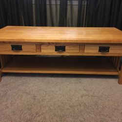 Amish Oak Coffee Table 