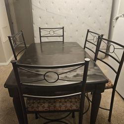 Table With Six Chairs 