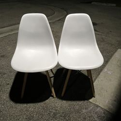 6 Dinner Chairs
