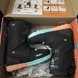 Snowboard Boots Size 10 (barley Used )