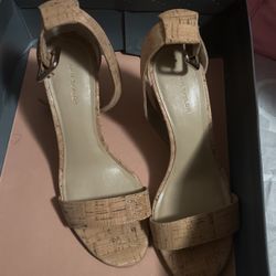 Size 6  Block Heel Sandal