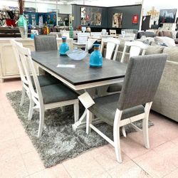 Nashbryn Gray/White Dining Room Set (Dining table and Chairs