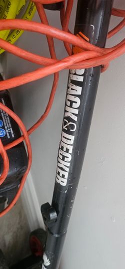 Electric edge hog .BLACK& DECKER
