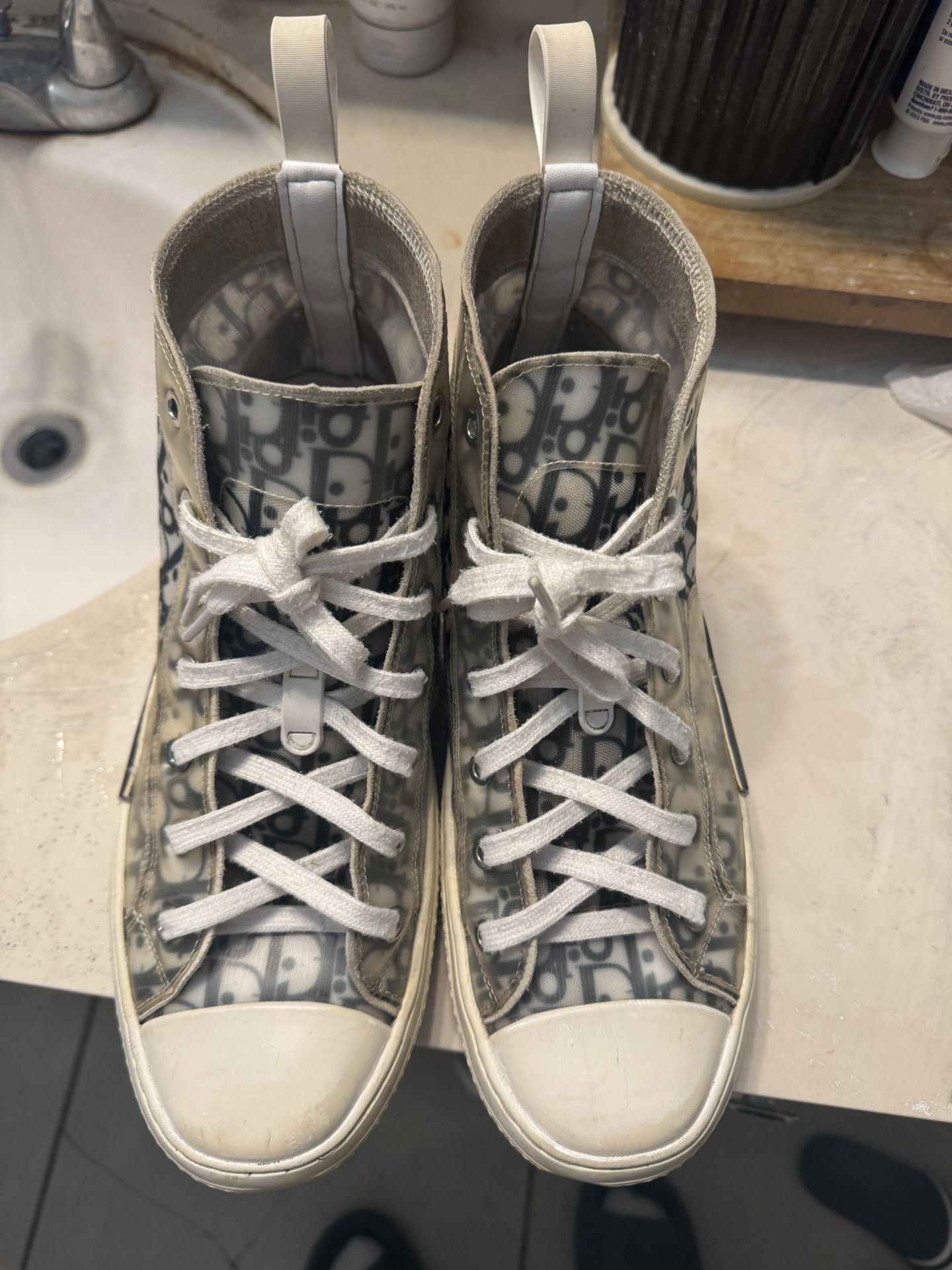 Dior Converse