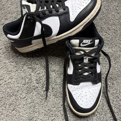 Nike Dunk Low Black & White – Great Condition