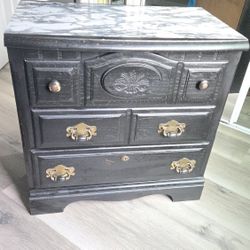 3 Drawer Dresser. Plywood Drawers Top Is Wood Sides Particle