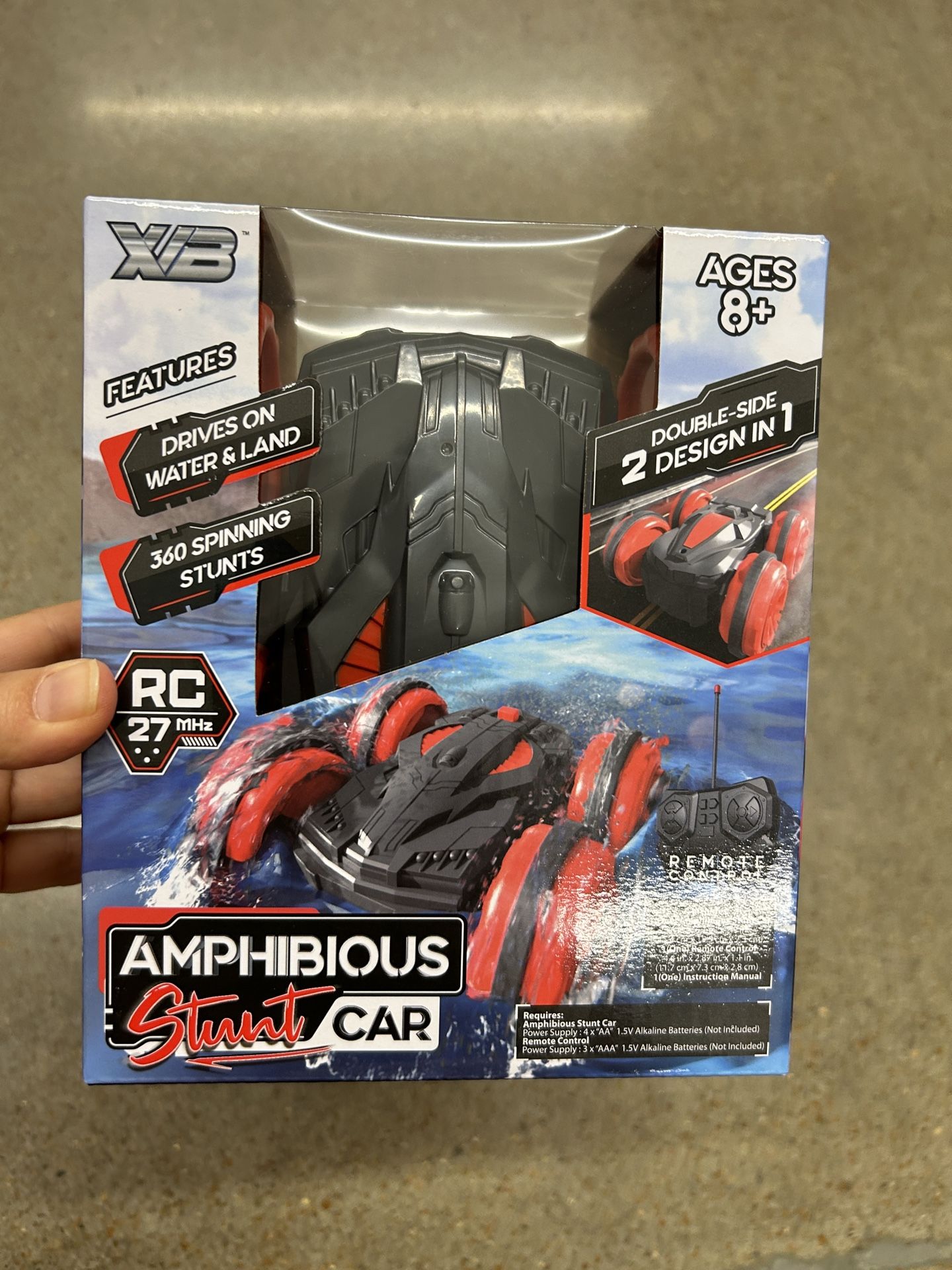 NWT Remote Control Amphibious Stunt Car 