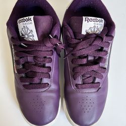 Reebok Women’s sneakers size 7