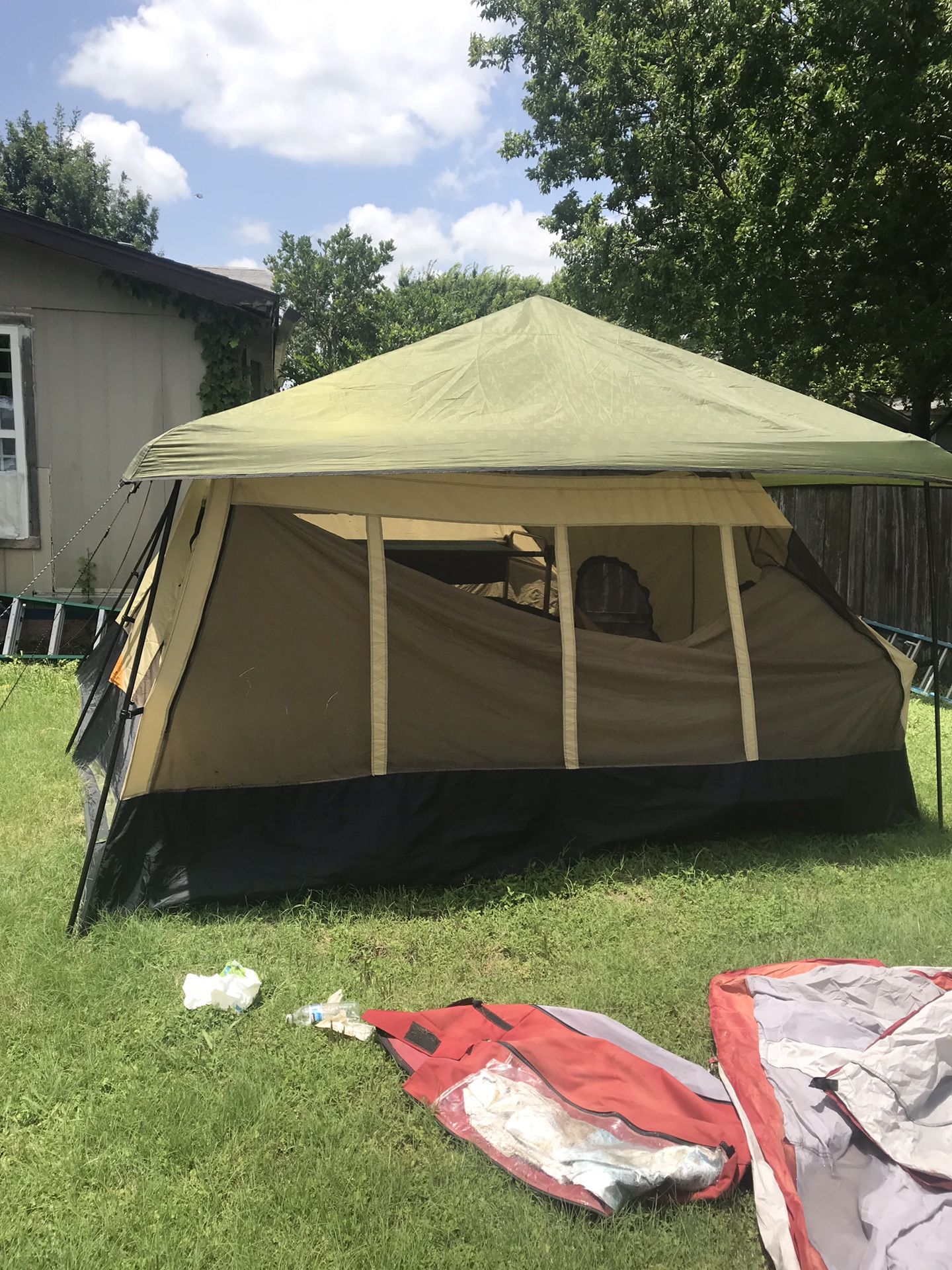 Swiss Gear Cottage Tent