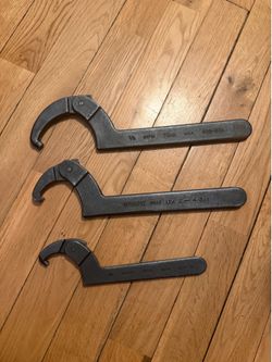 Spanner wrenches
