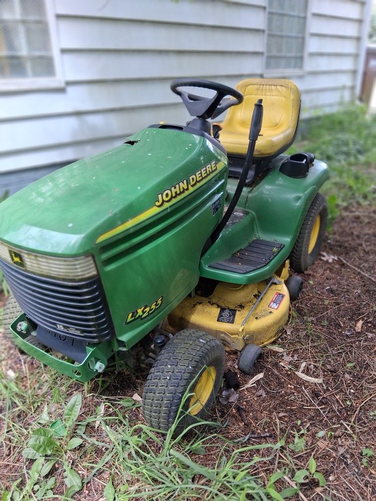 John Deer Riding Lawn Mower