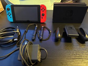 Nintendo Switch V2 Console Bundle – Complete & Tested