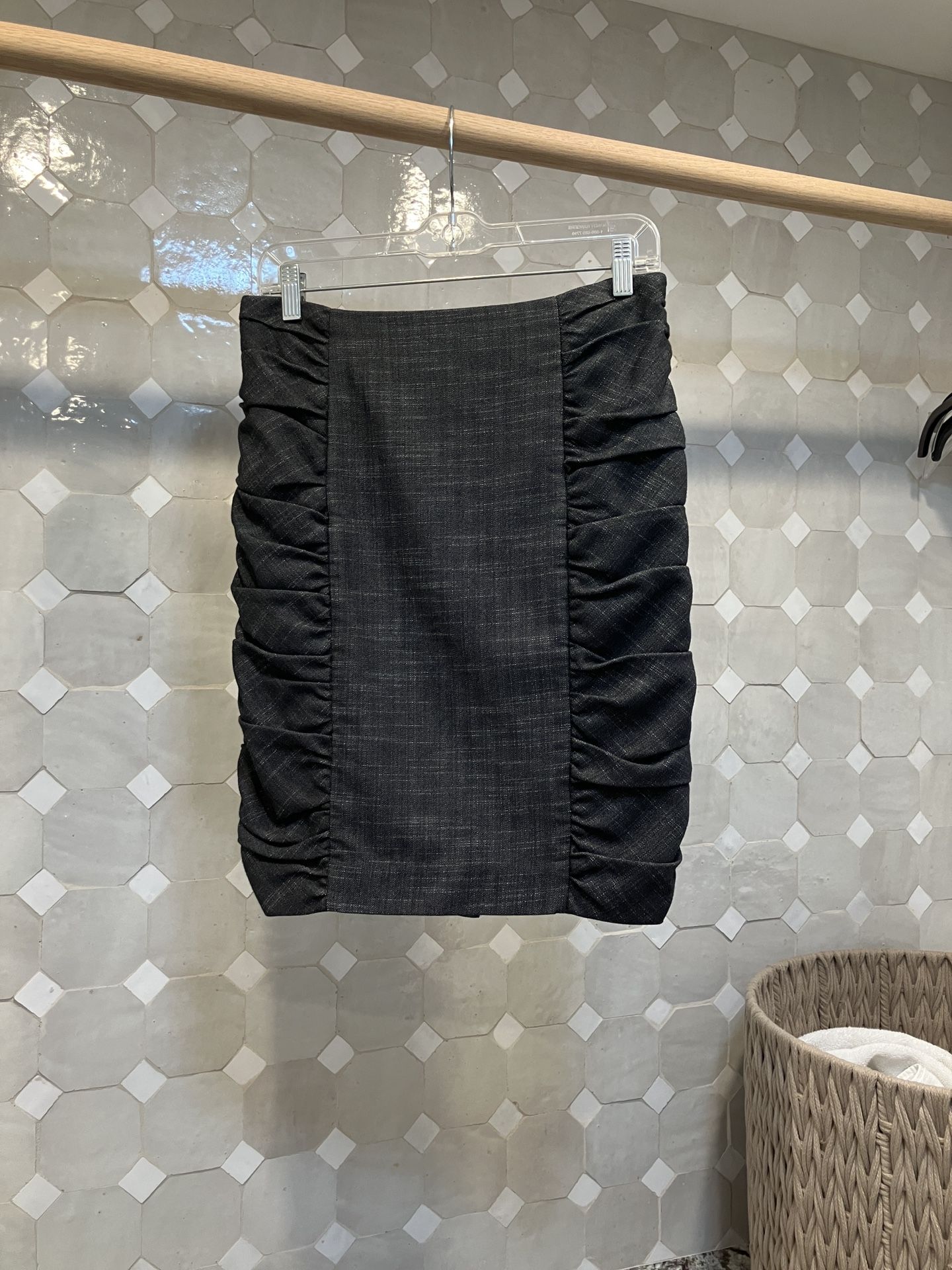 Anthropologie | Dark Gray black Alluring Pencil Skirt 4 Anthro