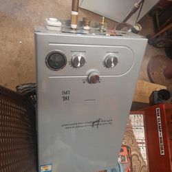 Lp gas water heater