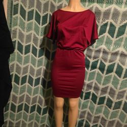 New Burgundy Dress Size Medium Stretch