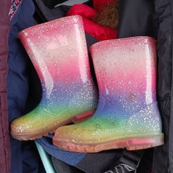 Size 7/8 Toddler Sparkly Rainbow Rain Boots