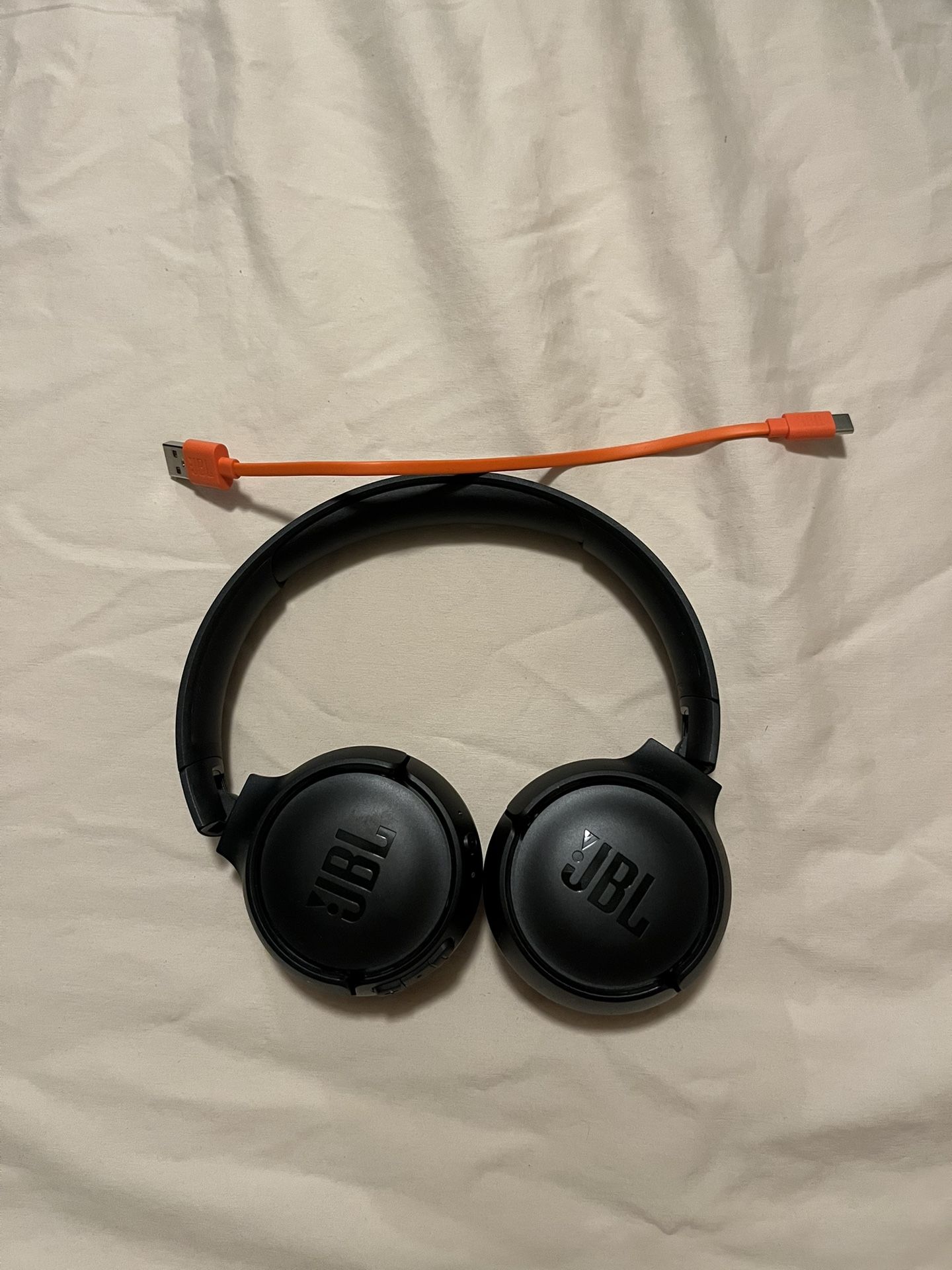 JBL Adjustable Bluetooth Wireless Headphones