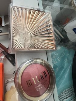 Milani Baked Blush Compact