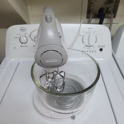 Vintage Mixer  Brand New Condition Work Great