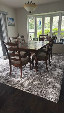 Six Piece Dining Table Set