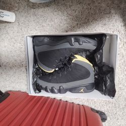 Air Jordan Retro 9 Black And Yellow