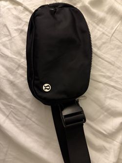 Black Lululemon Belt Bag