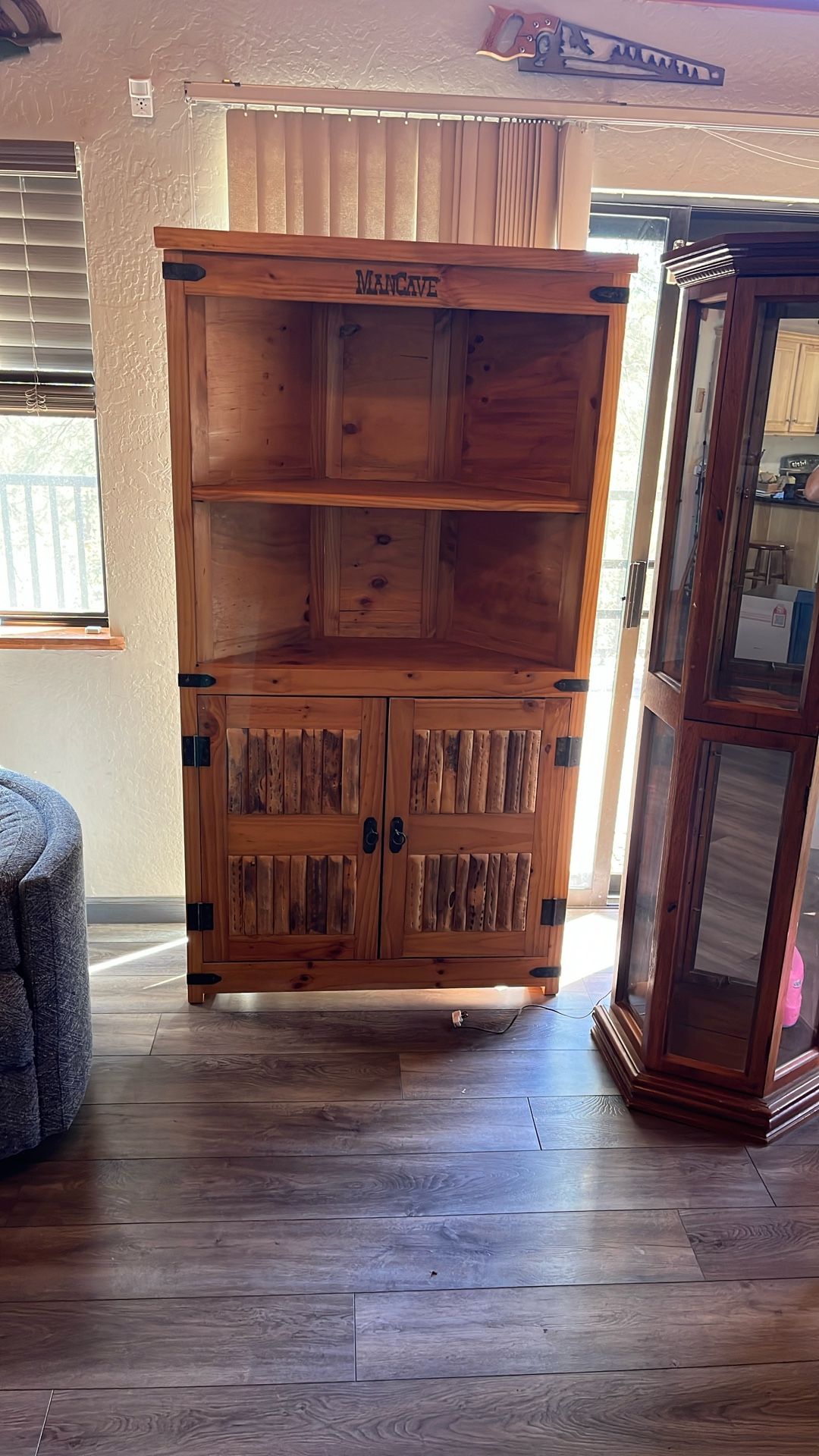 Corner Cabinet Cactus Wood