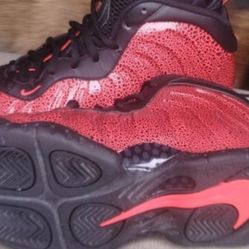 NIKE FOAMPOSITES 5.5 Youth